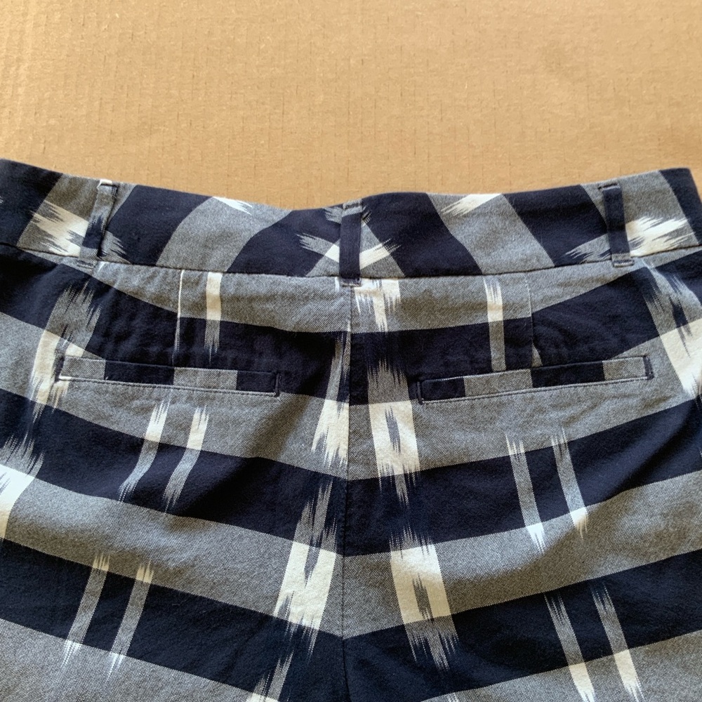 Loft Blue White Patterned Shorts - image 5